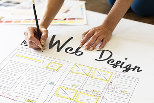 グラウェブは月額費用不要！