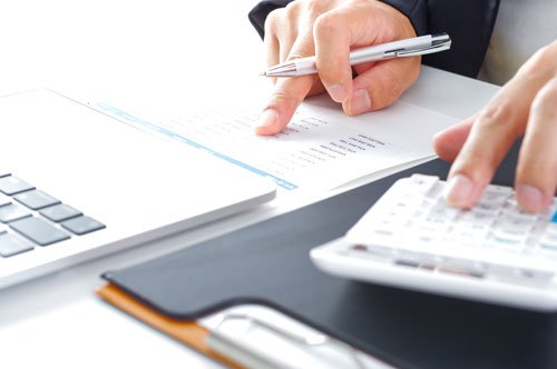 格安でホームページ作成をするにはどうするのが1番いいの？